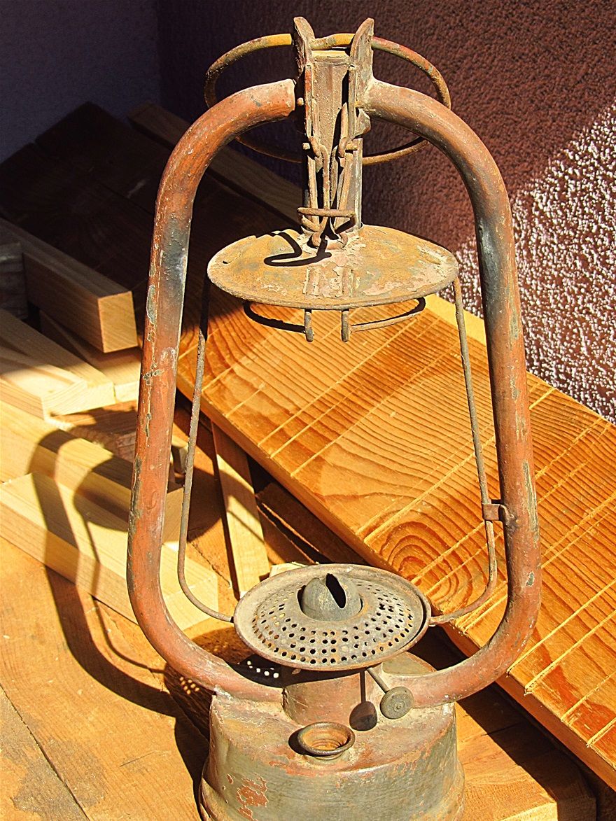 Fenjer prije početka restauracije.